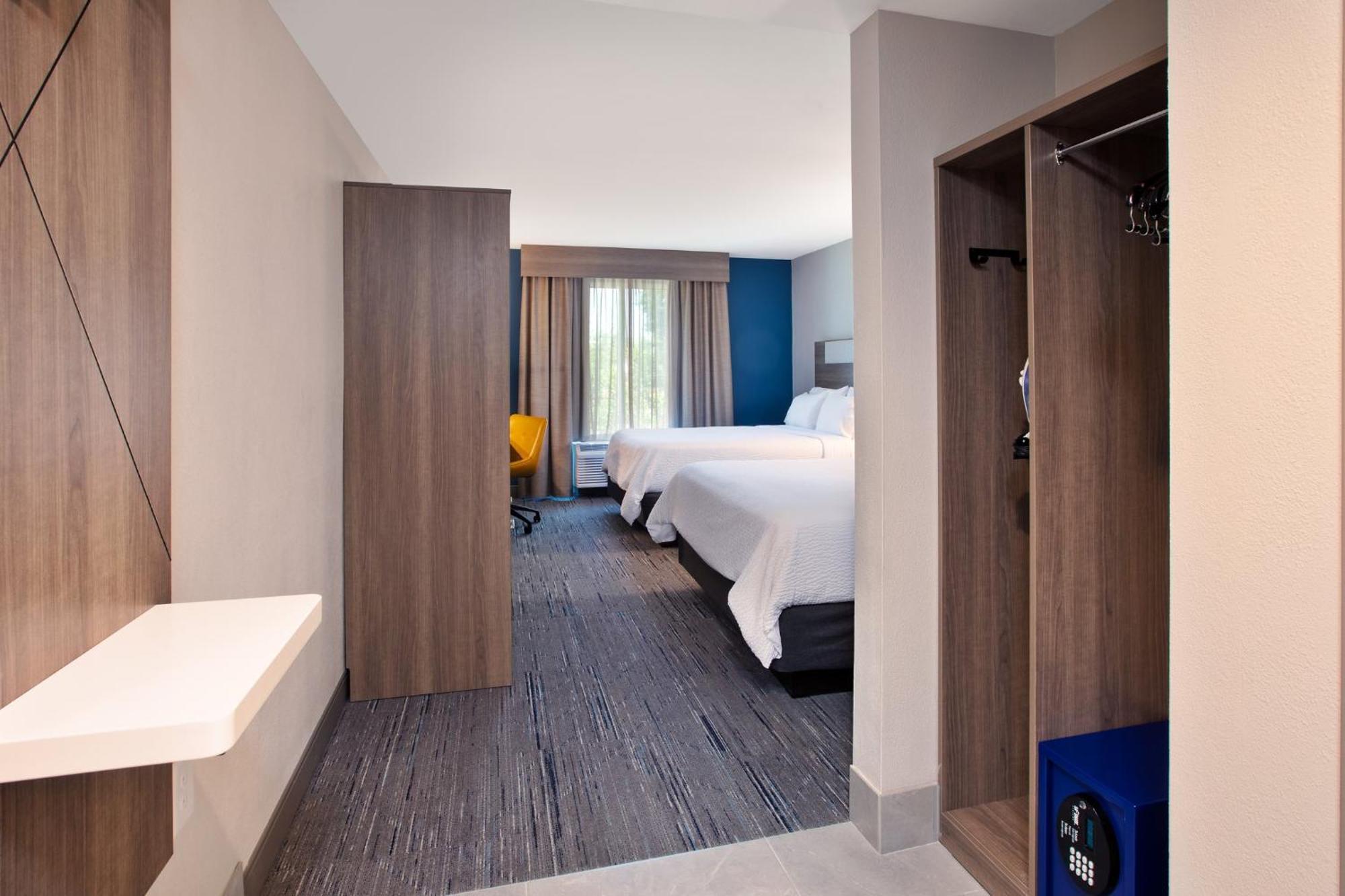 Holiday Inn Express & Suites I-26 & Us 29 At Westgate Mall By Ihg Spartanburg Esterno foto