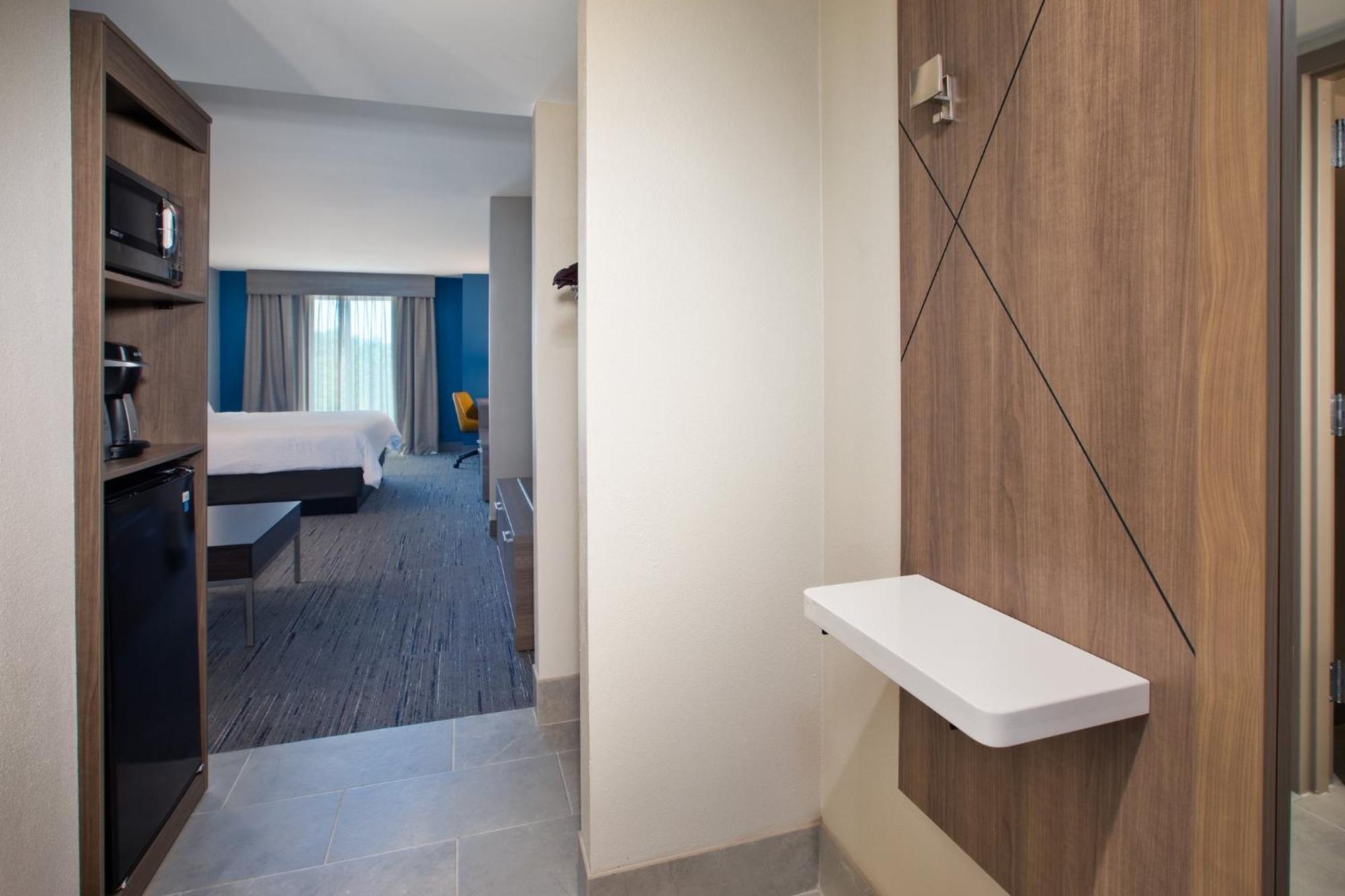 Holiday Inn Express & Suites I-26 & Us 29 At Westgate Mall By Ihg Spartanburg Esterno foto